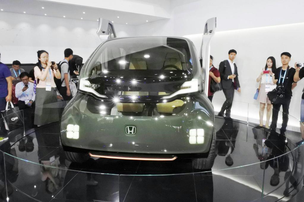 ホンダが「ＣＥＳアジア」に出展したＥＶのコンセプト車「ニューヴィー」＝６月７日、中国・上海（会田聡撮影）