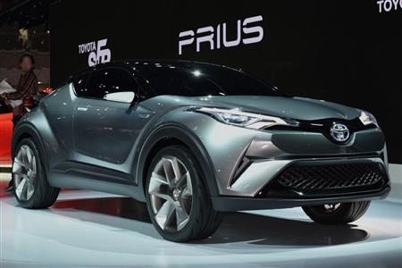 ２０１５年東京モーターショーに出展されたコンセプトモデル。同じアングルの市販車の画像と比べてみよう。トヨタ・Ｃ－ＨＲ
