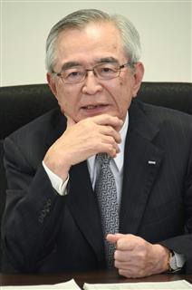 インタビューに答える東京電力ＨＤの川村隆会長＝東京都千代田区の東京電力ＨＤ本社（酒巻俊介撮影）