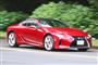 箱根ターンパイクを駆けるレクサス「ＬＣ５００」