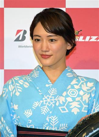 笑顔の綾瀬はるかさん