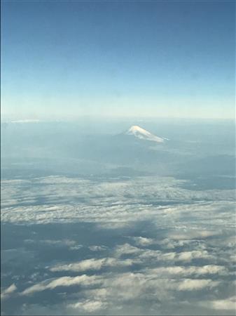 成田便の機窓より