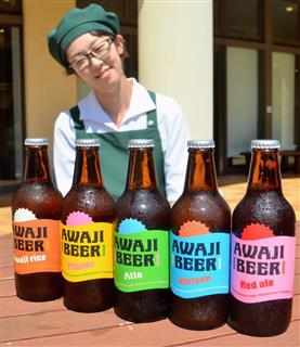 リニューアルされた「あわぢびーる」＝３日、淡路市岩屋の「ハイウェイオアシス」