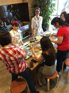 「わしょクック外国人向け和食教室」のキャラ弁教室