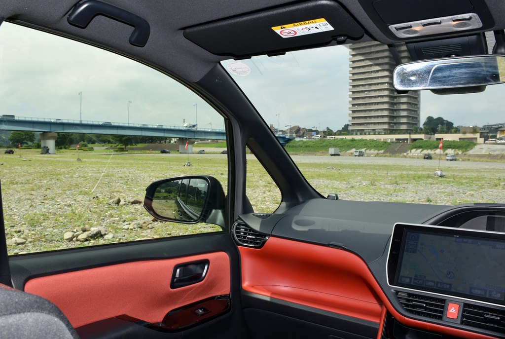 窓が大きいと、外に広がる景色も大きくなる