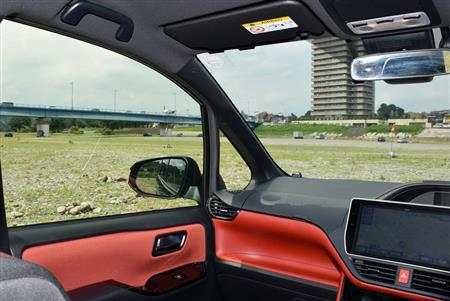 窓が大きいと、外に広がる景色も大きくなる