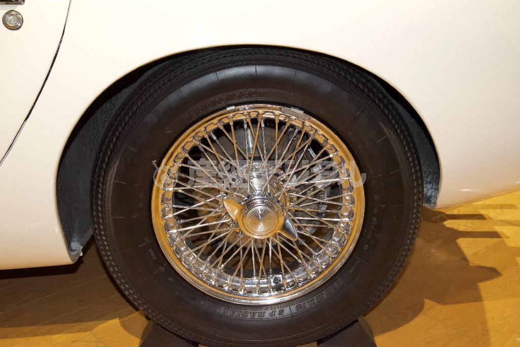 後輪。トヨタ博物館２０００ＧＴ特別展