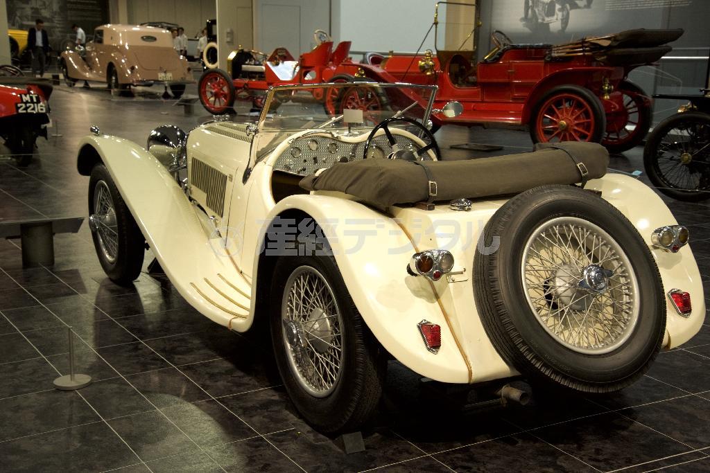 ＳＳ・ジャガー１００（１９３７年・英）。トヨタ博物館