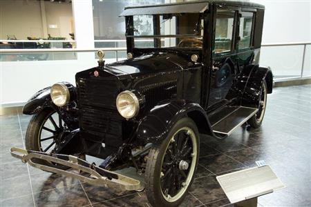 エセックス・コーチ（１９２３年・米）。トヨタ博物館