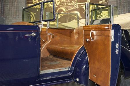 防弾ガラスをはじめ装甲車並みに補強を施されたパッカード・トゥエルヴ“ルーズヴェルト専用車”（１９３９年・米）。トヨタ博物館