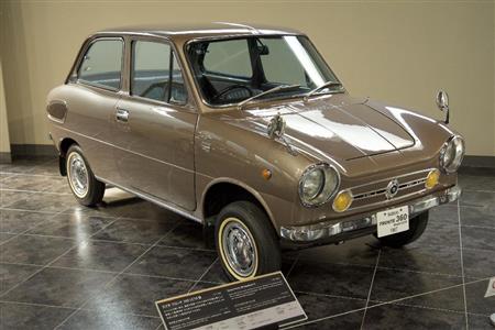 スズキ・フロンテ３６０ＬＣ１０型（１９６７年・日）。トヨタ博物館