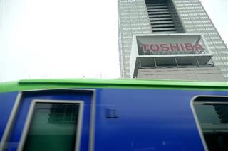 東芝本社が入るビル＝東京都港区（原田史郎撮影）