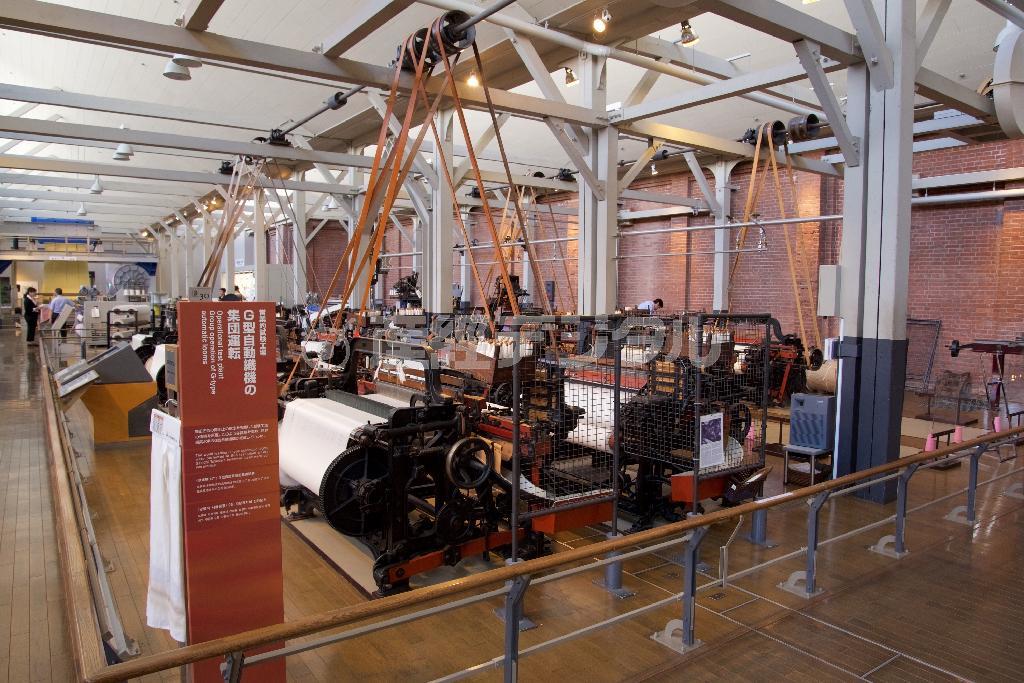 豊田自動織機製作所創立の契機となり、現在のトヨタグループ生成の礎となったＧ型自動織機の動態展示。トヨタ産業技術記念館