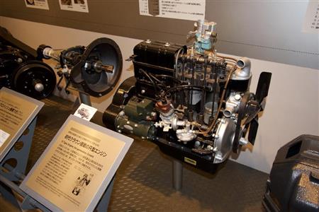 初代クラウンに搭載したＲ型エンジン。トヨタ産業技術記念館
