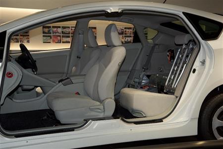 後席内部の構造が見える。トヨタ産業技術記念館