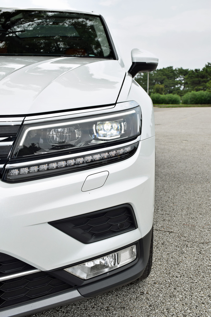 シャープなデザインが目を引く