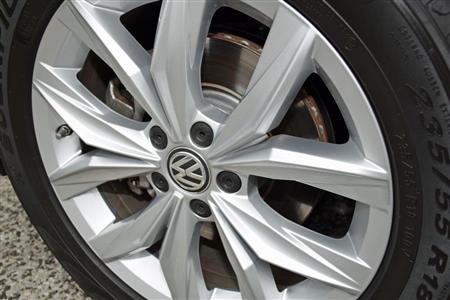 ハイラインは２３５／５５Ｒ１８タイヤを装着している