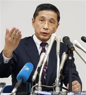 新車の無資格検査問題で記者会見する日産自動車の西川広人社長＝２日午後、横浜市西区