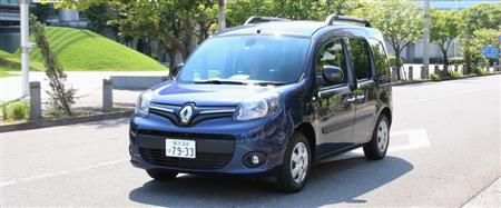 お台場を走るカングー