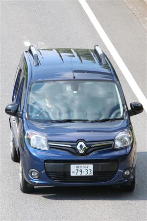 幕張を走るカングー