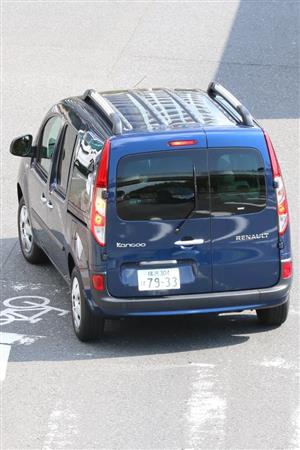 幕張を走るカングー