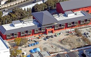 学校法人「森友学園」の小学校建設用地＝３月、大阪府豊中市（本社ヘリから）