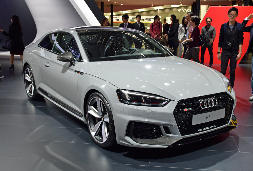 アウディのＲＳ５