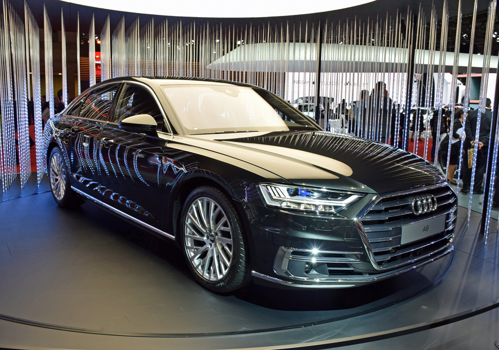 アウディのＡ８