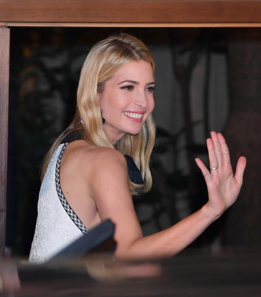 料亭を訪れたトランプ米大統領の長女、イバンカ大統領補佐官＝２日午後、東京都港区（納冨康撮影）