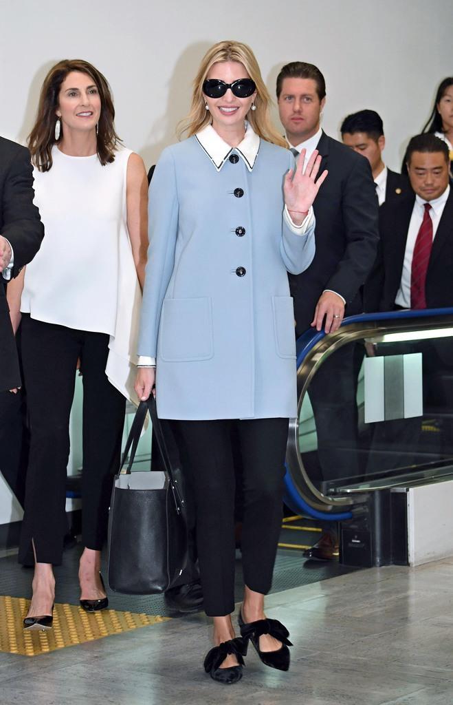 成田空港に到着したトランプ米大統領の長女イバンカ大統領補佐官＝２日午後