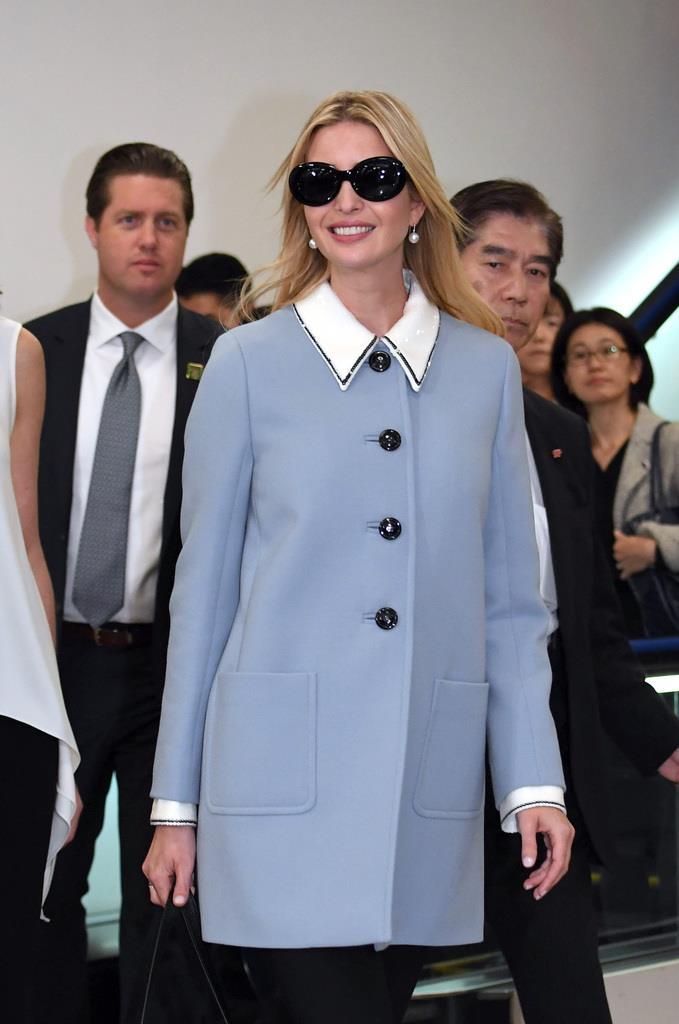 成田空港に到着したトランプ米大統領の長女、イバンカ大統領補佐官＝２日午後、成田空港（川口良介撮影）