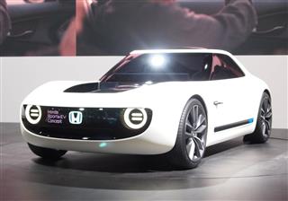 ホンダが東京モーターショーに出展したＥＶのスポーツカーの試作車