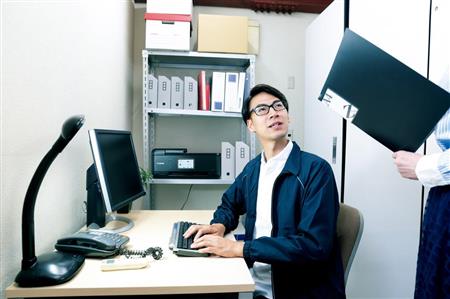 ４人以下の事業所ではインクジェットプリンターと複合機の導入割合が７０％を越える