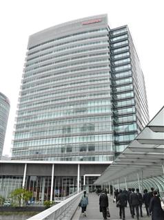 日産自動車のグローバル本社＝８日午後、横浜市（佐藤徳昭撮影）