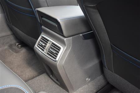 後席のエアコン吹き出し口