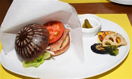 ネストイン箱根で食べた和牛ハンバーガー