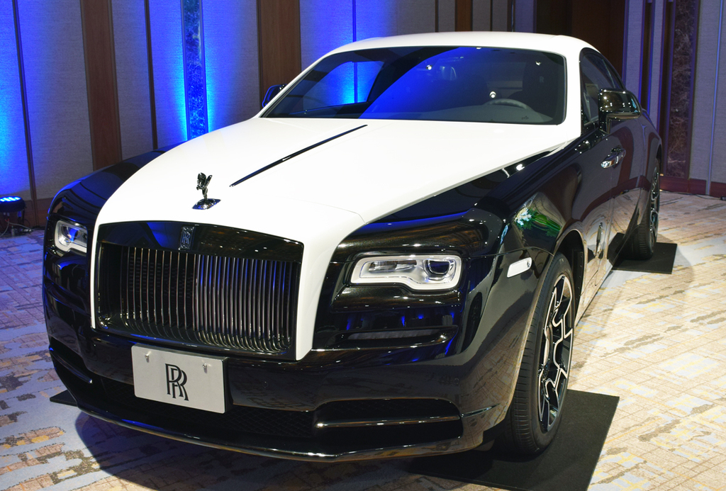 ロールス・ロイスのクーペ「レイス」（ブラック・バッジモデル）