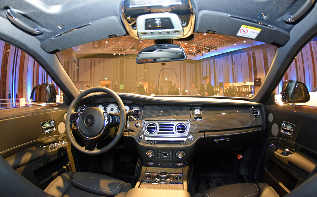 ロールス・ロイス「ゴースト」のインテリア