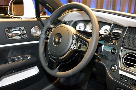 見ているだけで気分が高まる運転席周り（ブラック・バッジモデル）