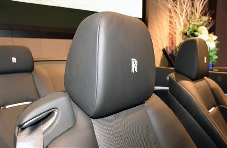 ヘッドレストに施した「ＲＲ」（ダブル・アール）の刺繍（ブラック・バッジモデル）