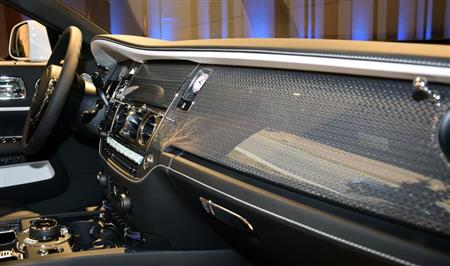 高級家具のようなダッシュボード（ブラック・バッジモデル）