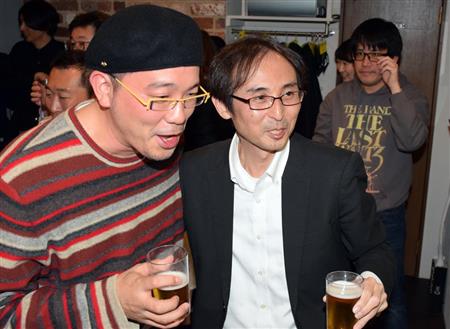 参加者と歓談する中川氏