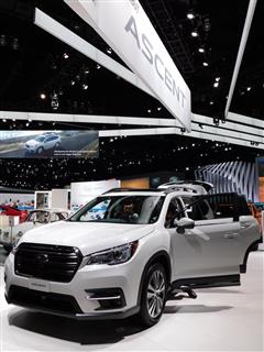 ロサンゼルス自動車ショーでＳＵＢＡＲＵが公開した３列シートＳＵＶ「アセント」＝２０１７年１１月２９日、米ロサンゼルス市