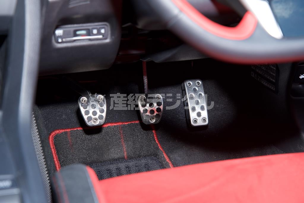 アルミ製スポーツペダル。ホンダ・シビックＴＹＰＥＲ