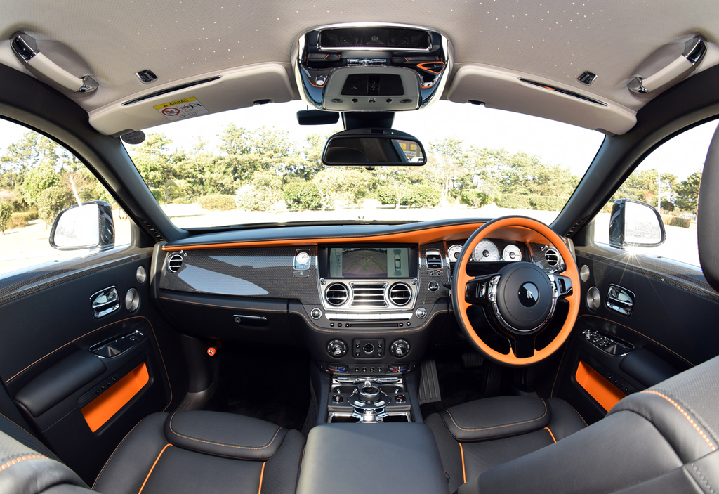 ゴージャスなインテリア