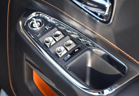 キラリと輝くパワーウインドースイッチ