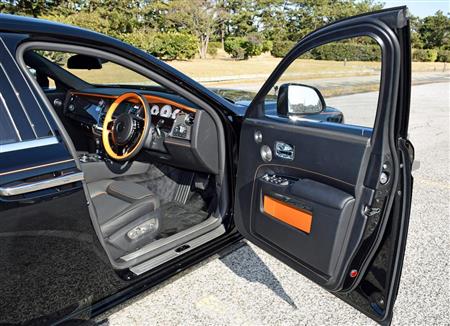 ゴージャスな運転席周り