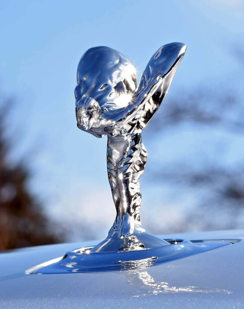 ロールス・ロイスのマスコット「スピリット・オブ・エクスタシー」