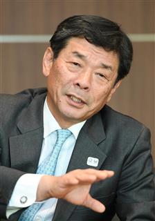 インタビューに答える杉森務・ＪＸＴＧエネルギー社長＝１０日午後、東京都千代田区（宮川浩和撮影）