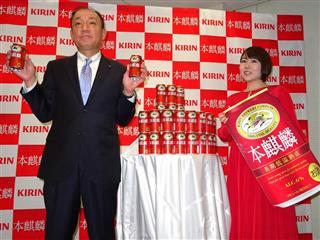 「第３のビール」の新商品を発表するキリンビールの布施孝之社長。定義が変更される「ビール」の新商品発表は見送った＝１１日、東京都千代田区（山沢義徳撮影）